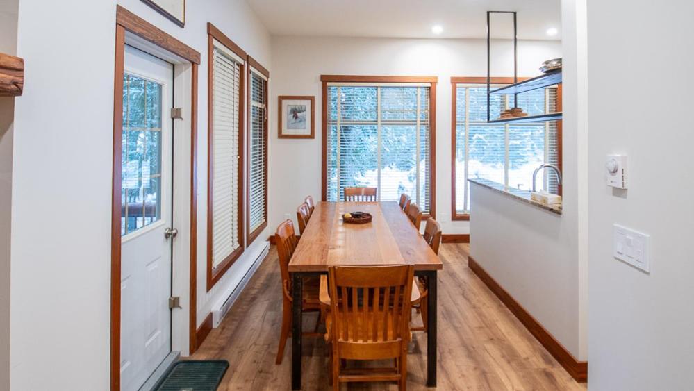 Snow Creek Lodge By Fernie Lodging Co Dış mekan fotoğraf