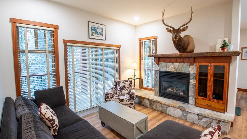 Snow Creek Lodge By Fernie Lodging Co Dış mekan fotoğraf
